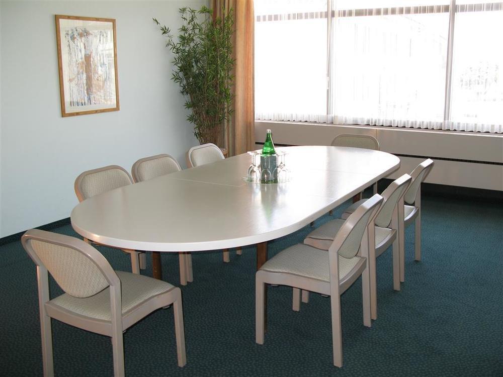 B-Smart Hotel Schoenenwerd Aarau Facilities photo